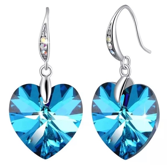 Women Silver Heart Crystals Earrings Dainty Jewelry - Picture 4 of 8